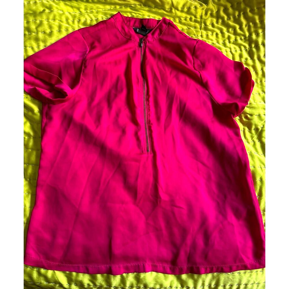 Kenneth Cole Reaction Fuscia Short Sleeve Satin Blouse Size Large